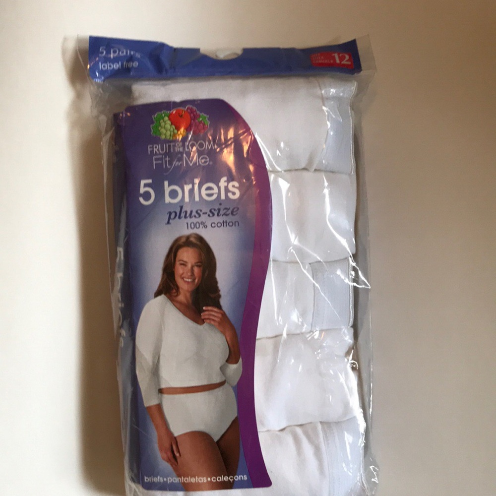 Fruit of the Loom Sz 12 briefs